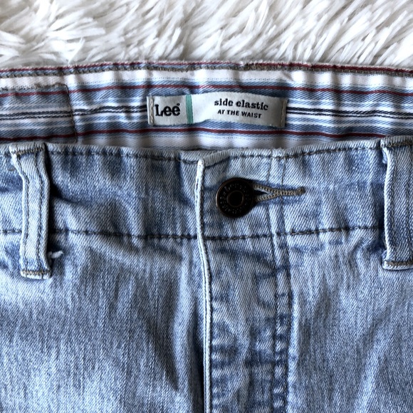 Vintage Lee Jeans with Elastic Waist Band - Picture 3 of 7